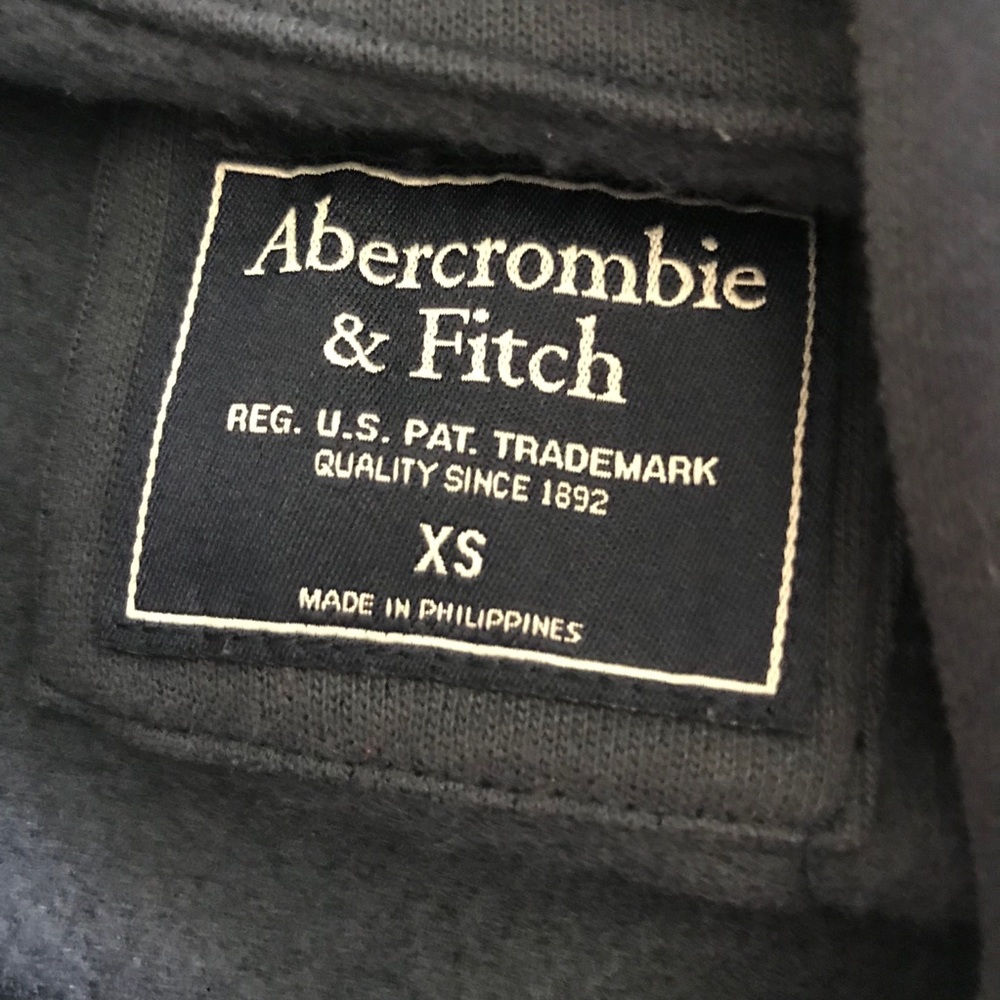 Abercrombie & Fitch hooded sweatshirt - Picture 2 of 3